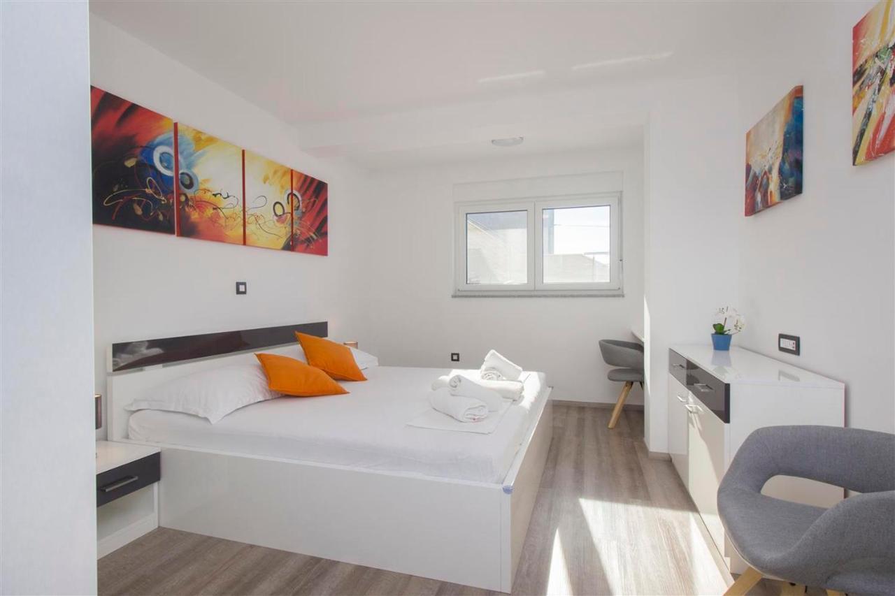 Villa Top Of Murter, Three Bedroom Apartment المظهر الخارجي الصورة
